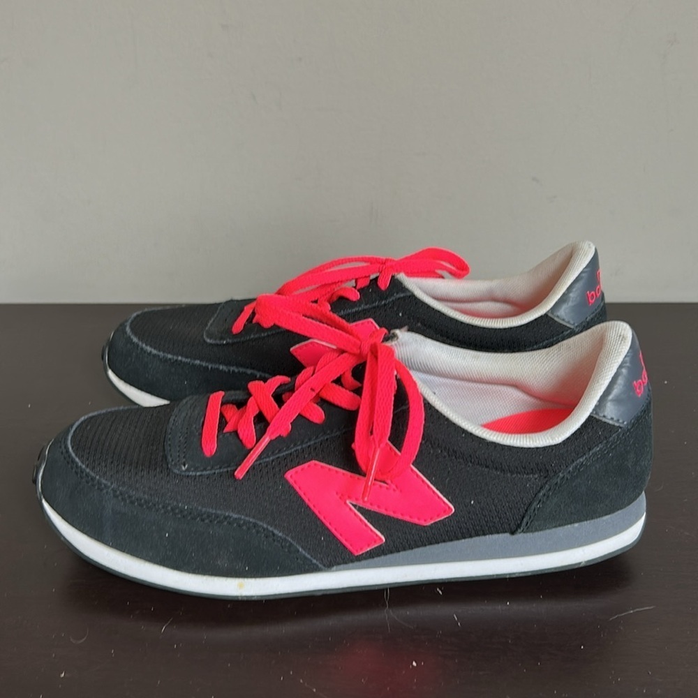 New Balance 410 Sneaker WL410WBA Black Casual Running Tennis  Shoes Sz 9 NEW - Picture 4 of 9